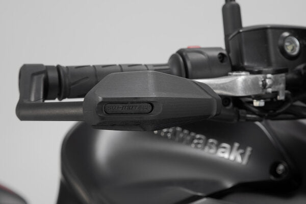 SW MOTECH Lever guards with wind protection. Black. Kawasaki models, Yamaha MT-09 (23-). | LVG.08.868.11001/B