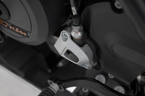 SW MOTECH Clutch slave cylinder protection. Silver. KTM models. | SCT.04.174.10301/S
