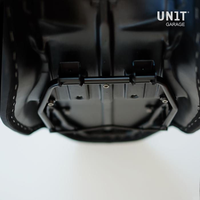 Unit Garage Long seat black | COD. 1521B+1521T