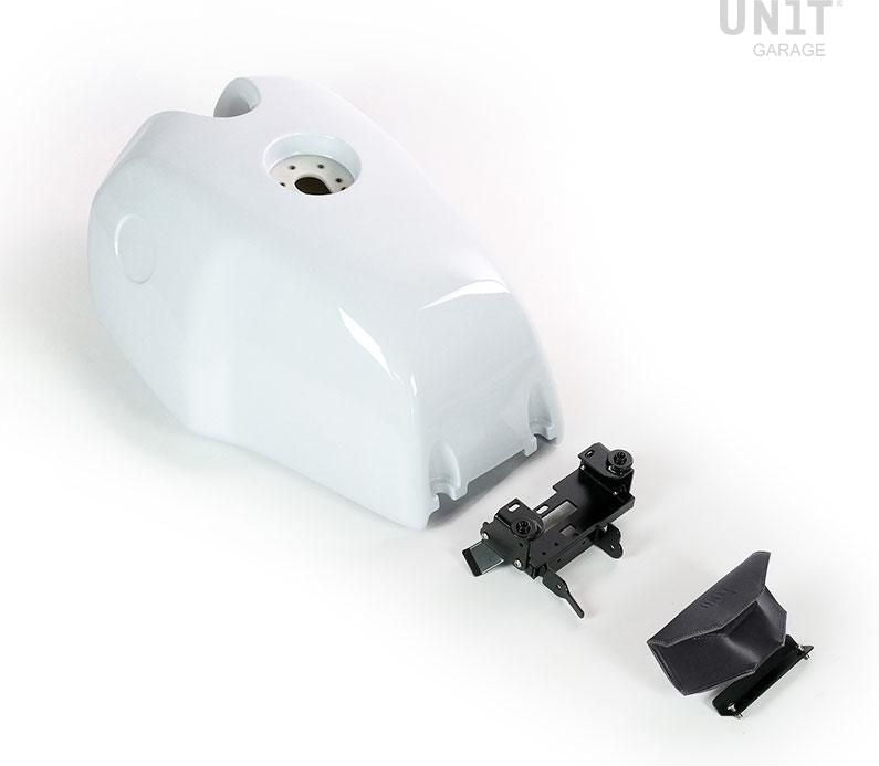 ug_2902-White-Black
