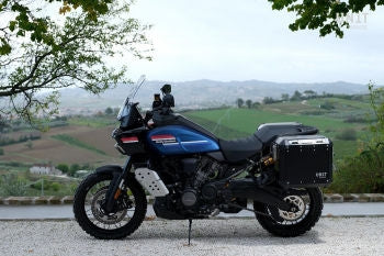 Unit Garage Pair of Atlas 47L+41L Aluminum panniers with HD Pan America | AL2C-BL-3306-BL