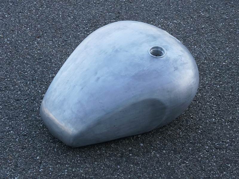 Wunderkind Aluminium gas tank Bigger Bobber® compl., Raw | 106874-F33