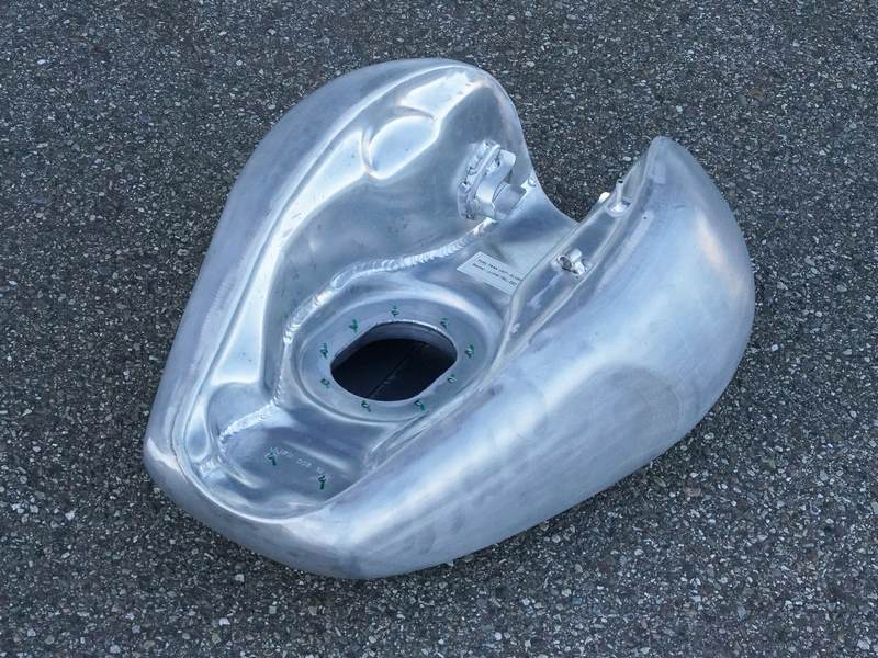 Wunderkind Aluminium gas tank Bigger Bobber® compl., Raw | 106874-F33