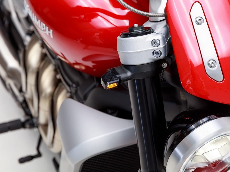 Wunderkind LED indicator littleOne TR2T front or rear, Black | 106921-F15