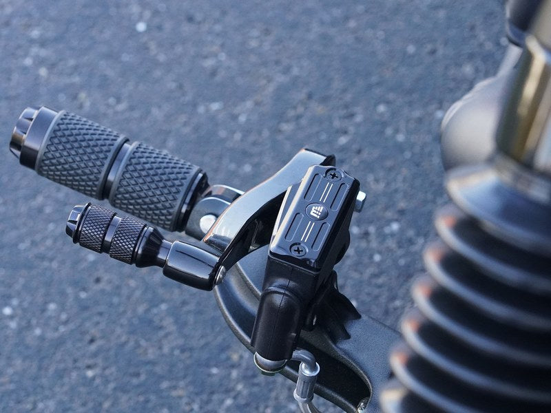 Wunderkind Front brake reservoir cover, Black shiny, re-milled | 106991-F22