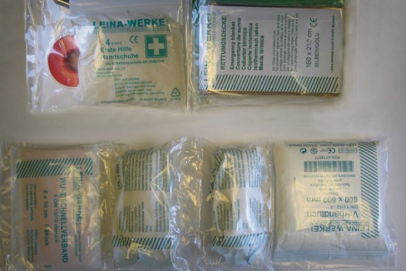 Wunderlich Kraftrad First-Aid Bag equates to DIN 13167 | 25070-000
